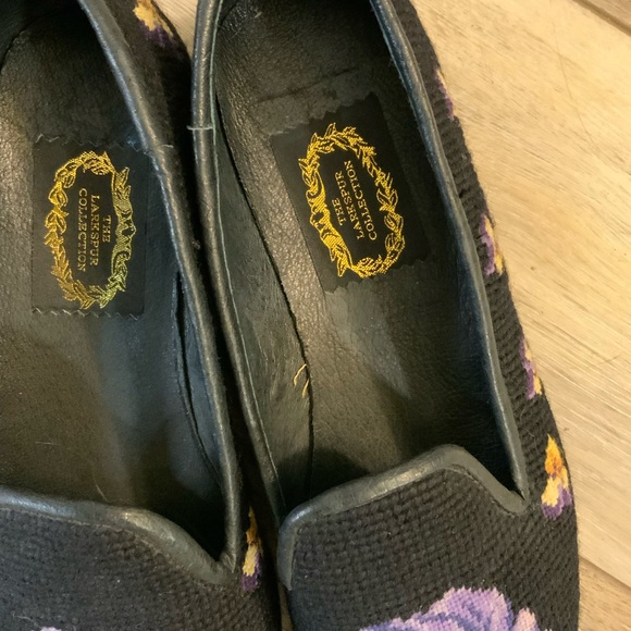 The Larkspur Collection woven flats. - Picture 3 of 6